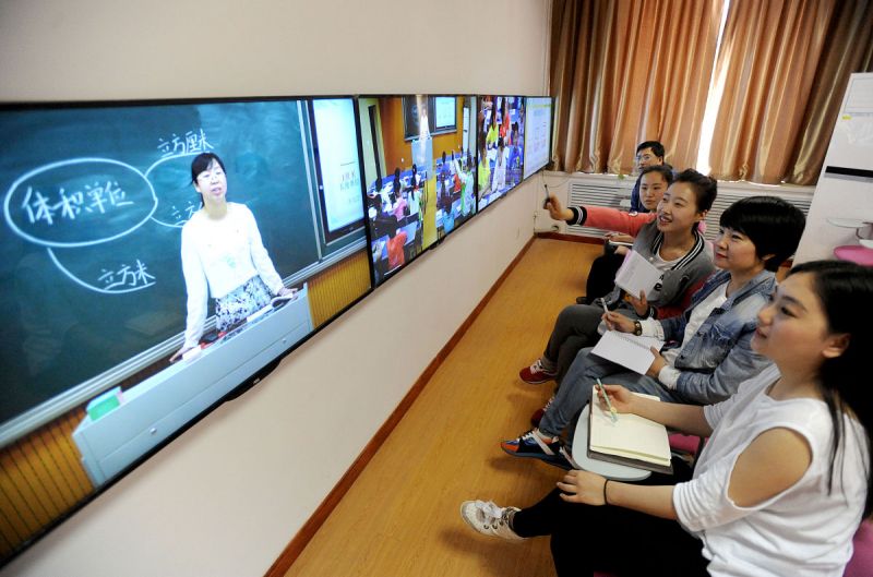 校园电视台：为学生提供全方位服务和娱乐