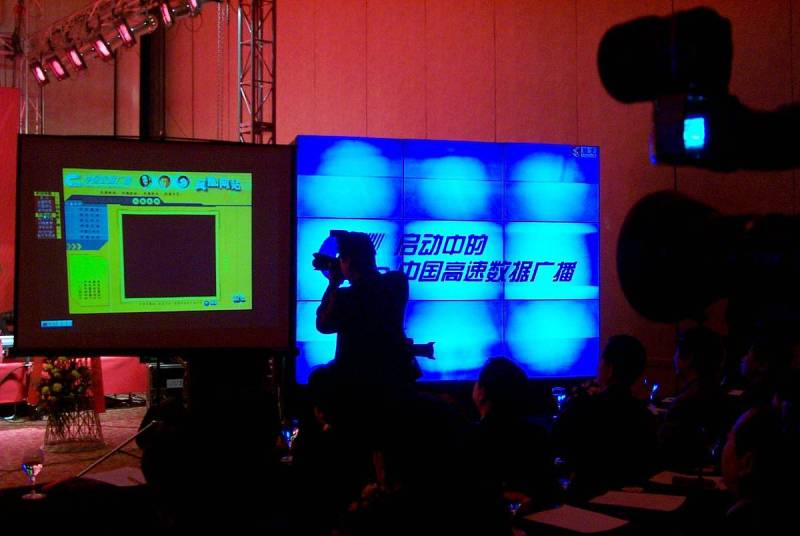 演播室设备：打造专业的演播环境